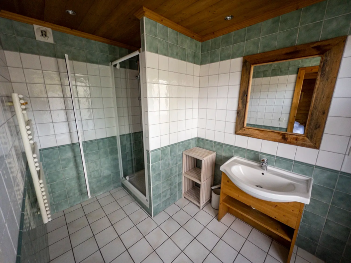 The ensuite bathroom for the bedroom on the ground floor of the accommodation used for our Courchevel Ski Instructor Courses