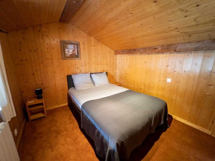 The 4th bedroom in Courchevel Chalet that is used for our ski courses